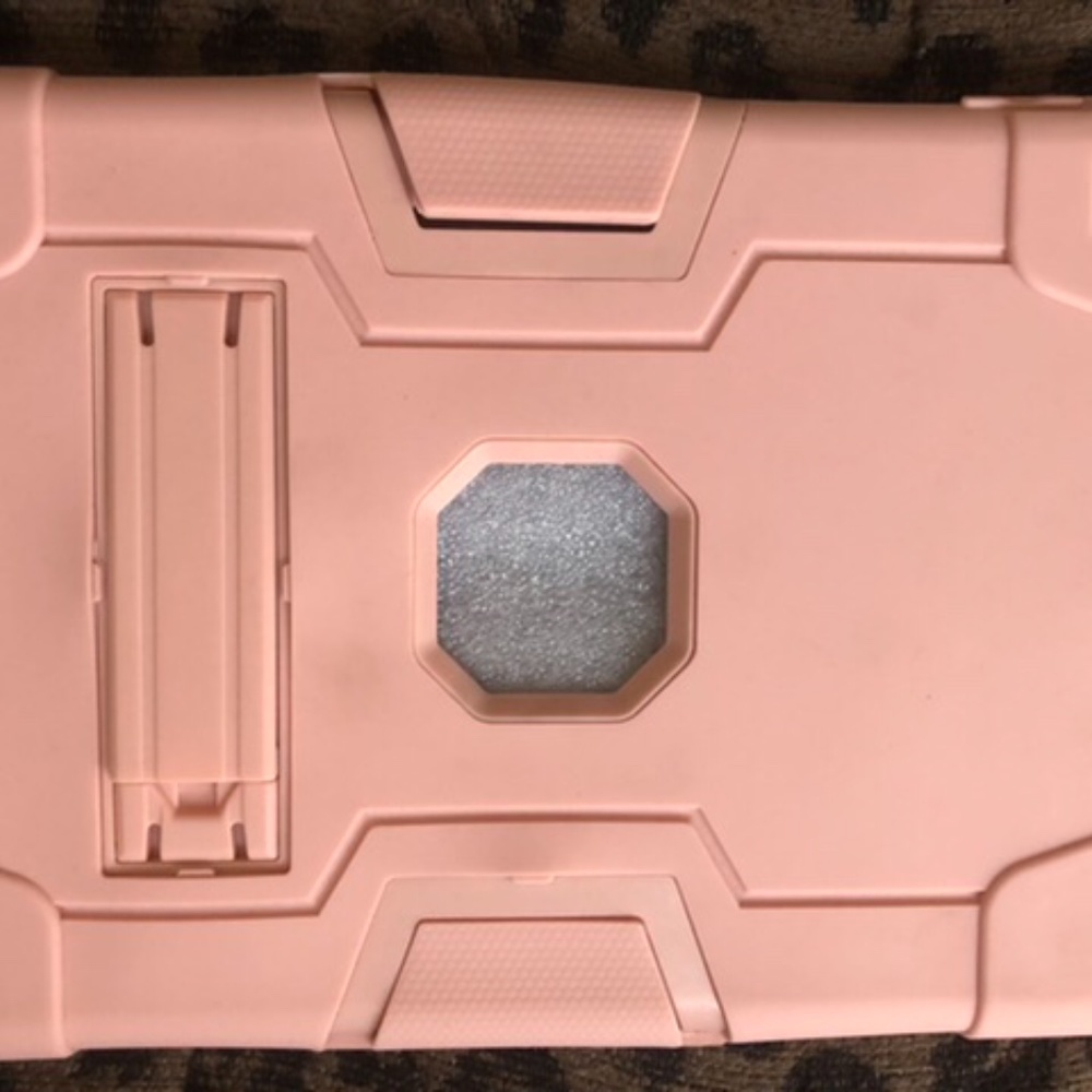 Pink tablet case/cover - Picture 3 of 3